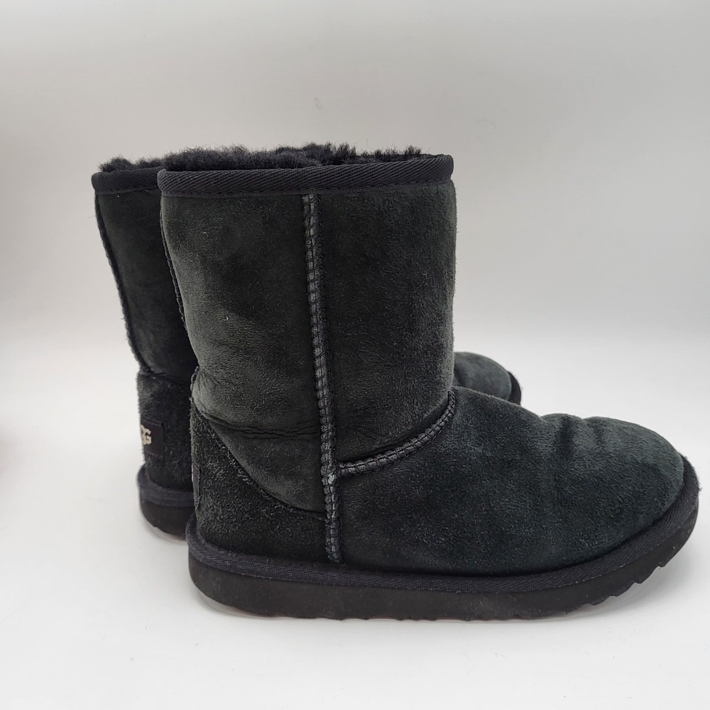 UGG Kids Classic Black Short Winter Warm Boots Kids Size 1